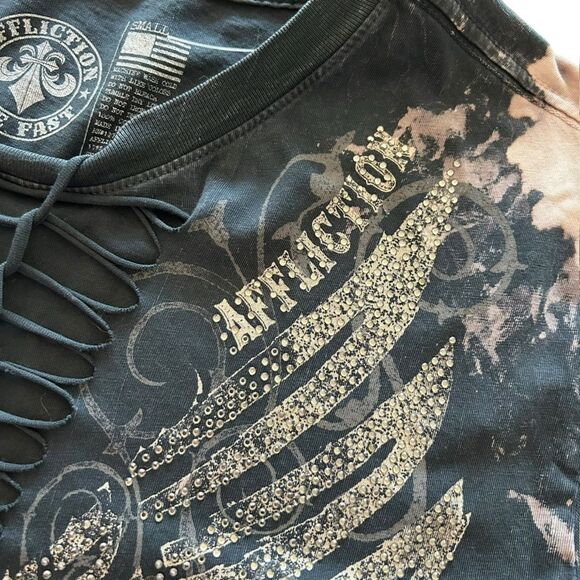 Affliction S Rhinestone Wing Bleach Wash Graphic Tee‎ Bikercore Grunge Moto Punk - Picture 3 of 7